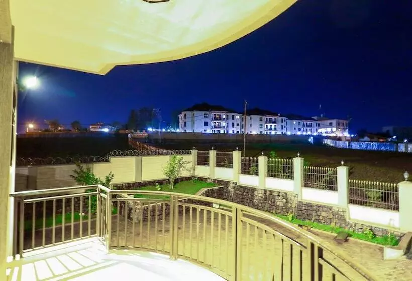 هتل Peponi Living Spaces