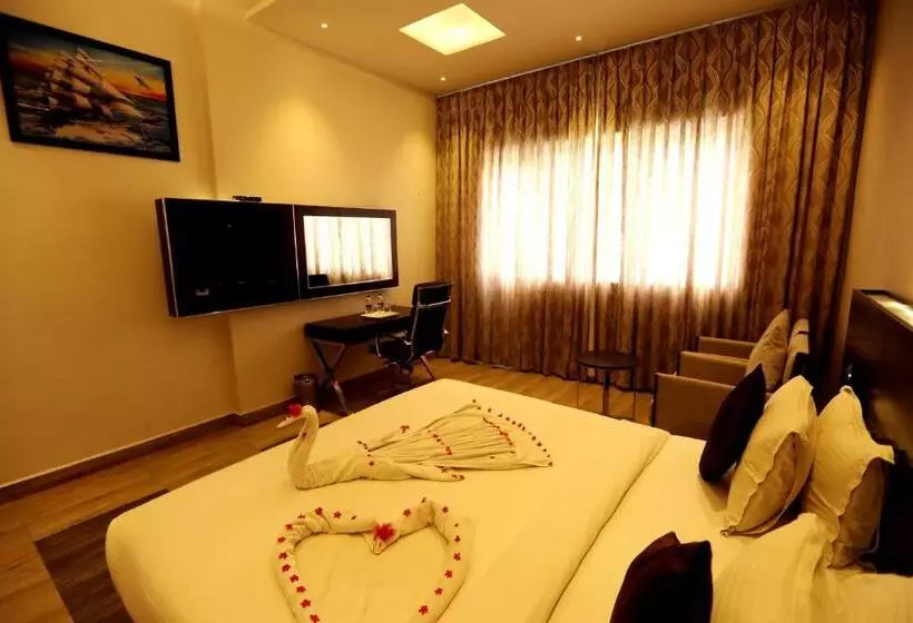 Hotelli Queens Inn