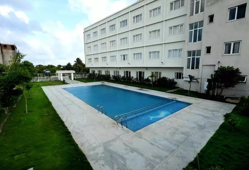 Hotelli Queens Inn