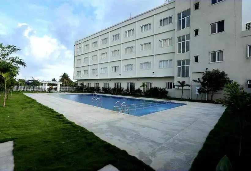 Hotelli Queens Inn