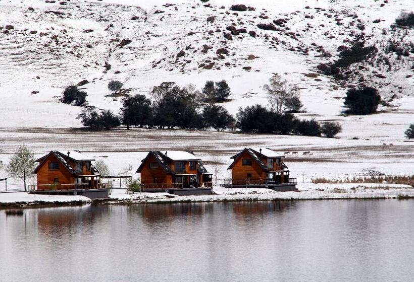 בית מלון כפרי Sani Valley Nature Lodges