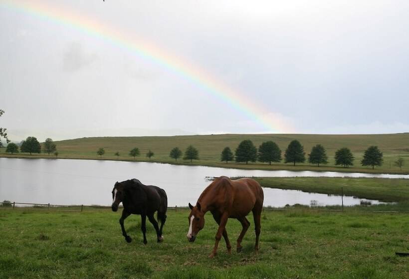 בית מלון כפרי Sani Valley Nature Lodges
