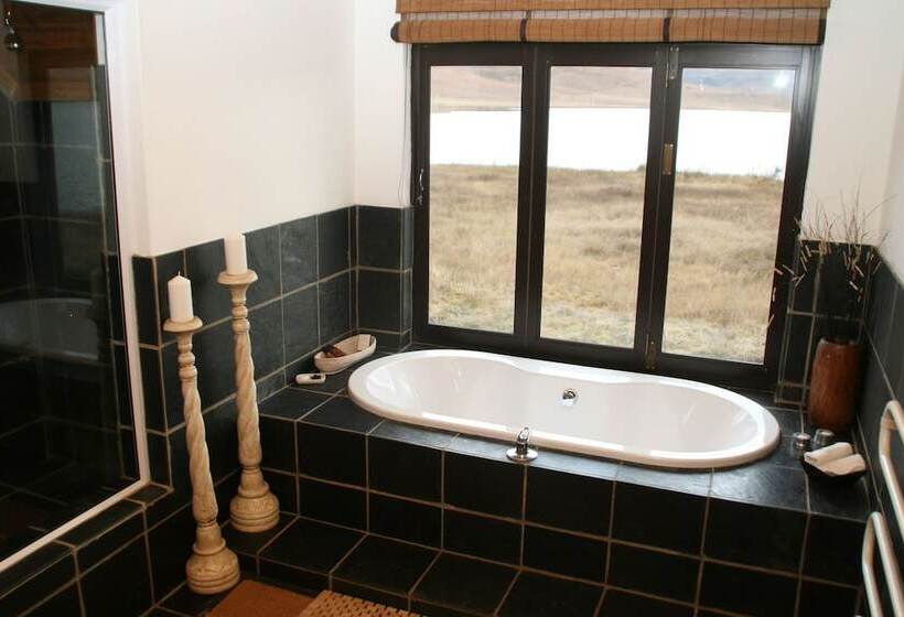 בית מלון כפרי Sani Valley Nature Lodges