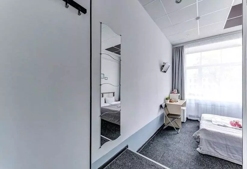 ホテル Superhostel On Mayakovskogo 27