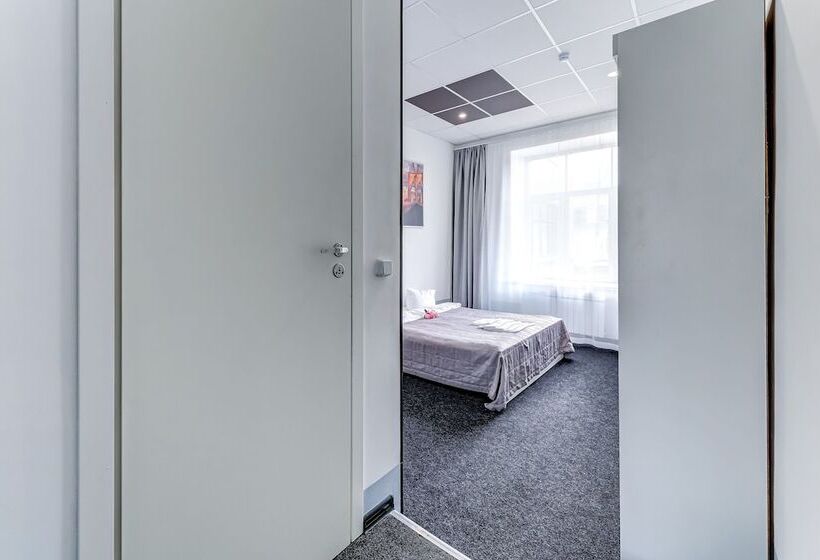 酒店 Superhostel On Mayakovskogo 27