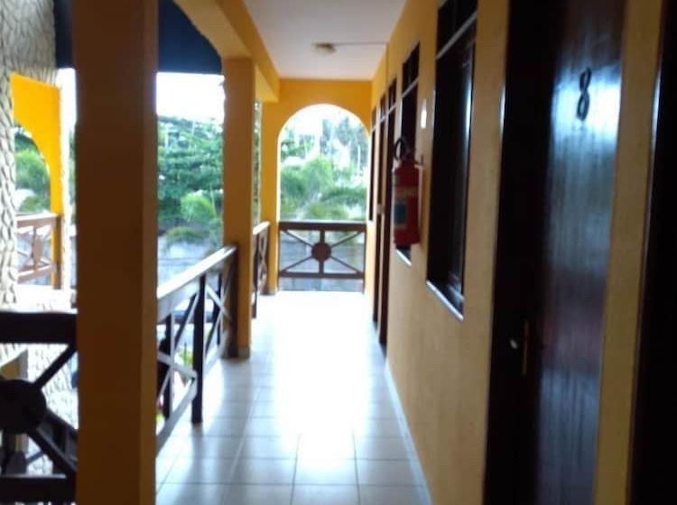 Отель Tropical Francês