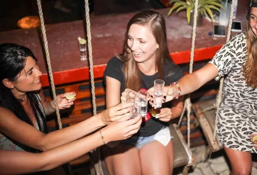 Lucky Traveler Hostel