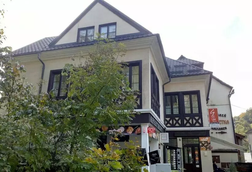 پانسیون Urban Center