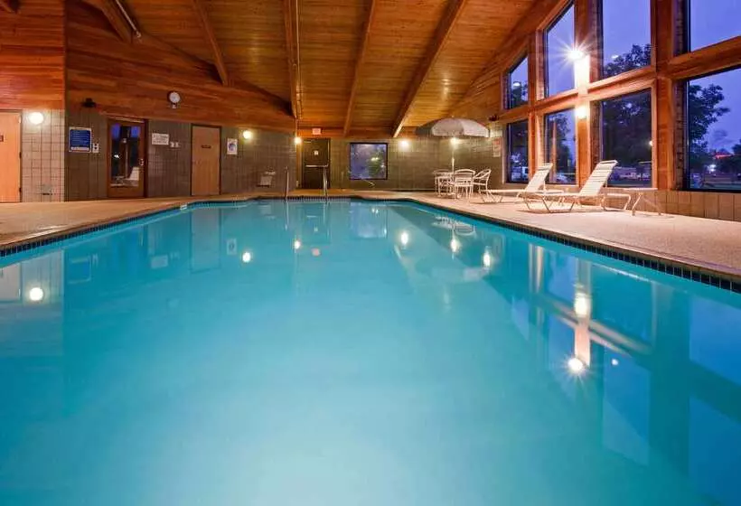 בית מלון כפרי Americinn By Wyndham Coon Rapids