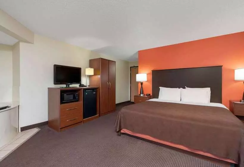 בית מלון כפרי Americinn By Wyndham Coon Rapids