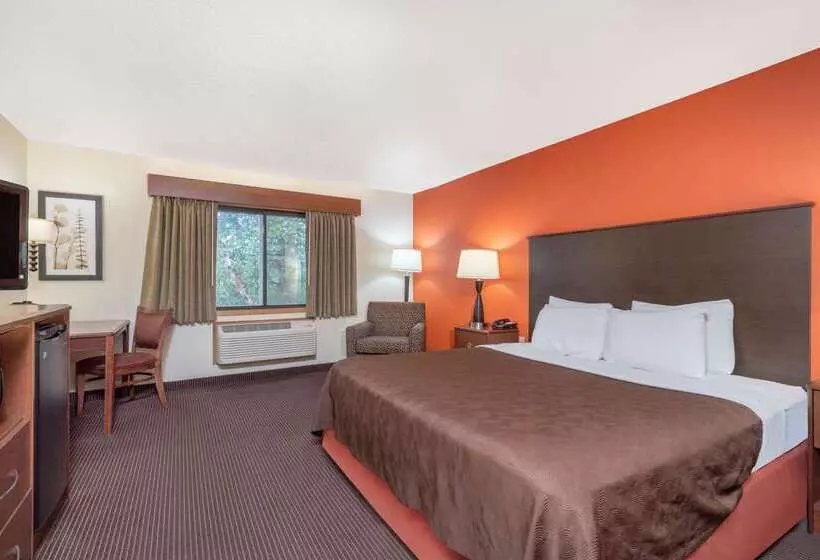 בית מלון כפרי Americinn By Wyndham Coon Rapids