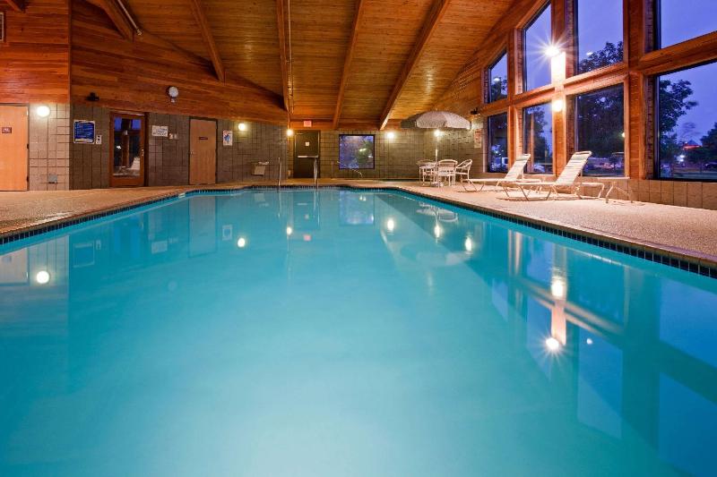 Hotel Americinn By Wyndham Coon Rapids