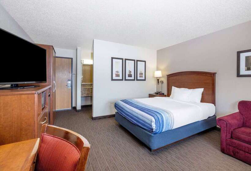 هتل Americinn By Wyndham Dickinson