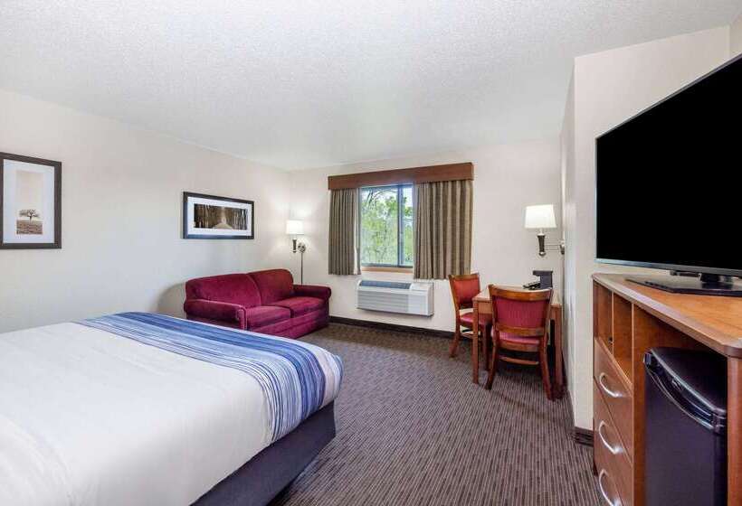 هتل Americinn By Wyndham Dickinson