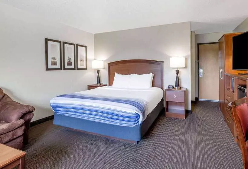 ホテル Americinn By Wyndham Dickinson