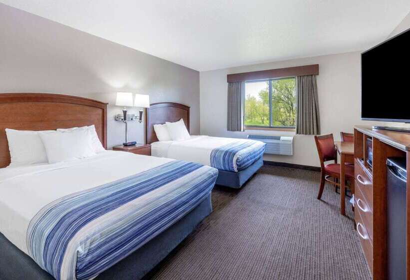 هتل Americinn By Wyndham Dickinson