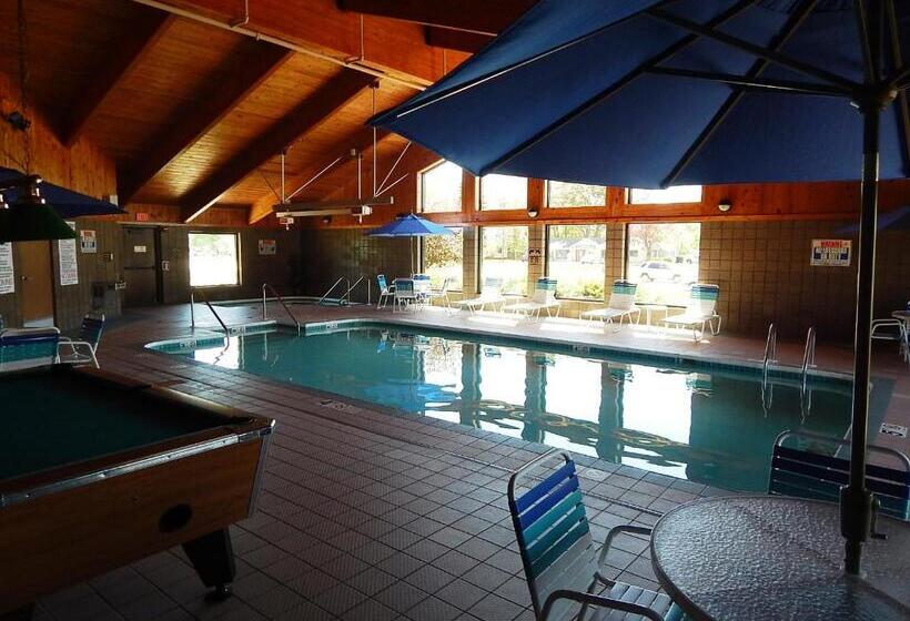 فندق Americinn By Wyndham Sturgeon Bay