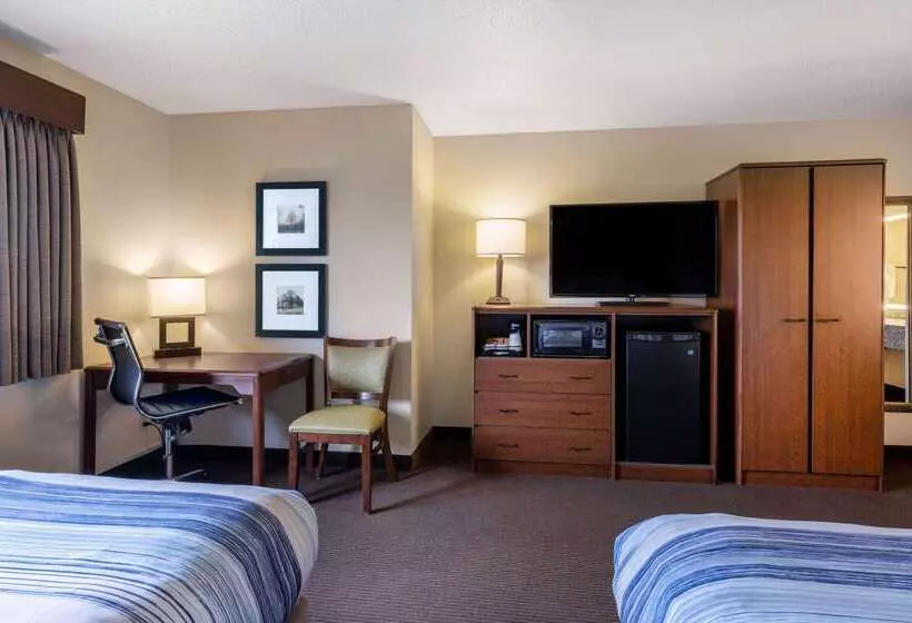 Hotelli Americinn By Wyndham Two Harbors Near Lake Superior