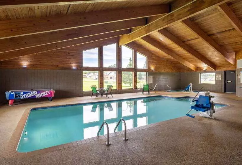 Hotelli Americinn By Wyndham Two Harbors Near Lake Superior