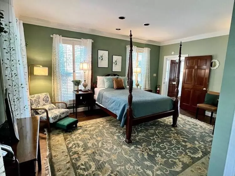 ホテル Barksdale House Inn