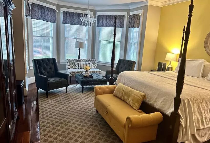 ホテル Barksdale House Inn