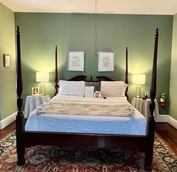 ホテル Barksdale House Inn