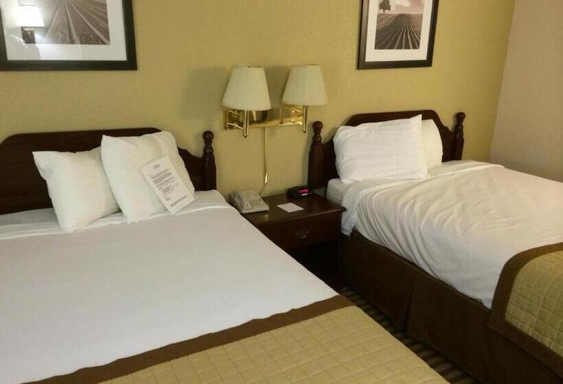 فندق Baymont By Wyndham Metropolis