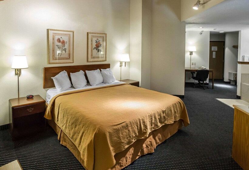 فندق Quality Inn