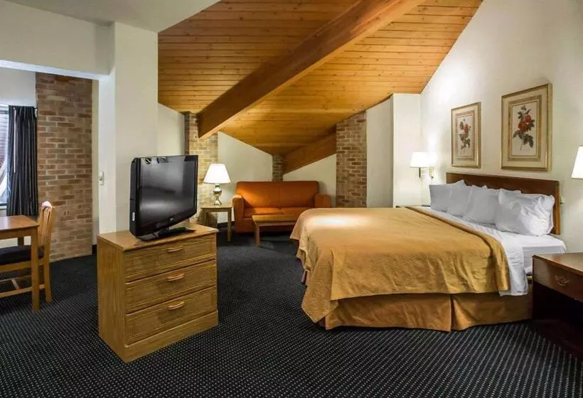 호텔 Quality Inn