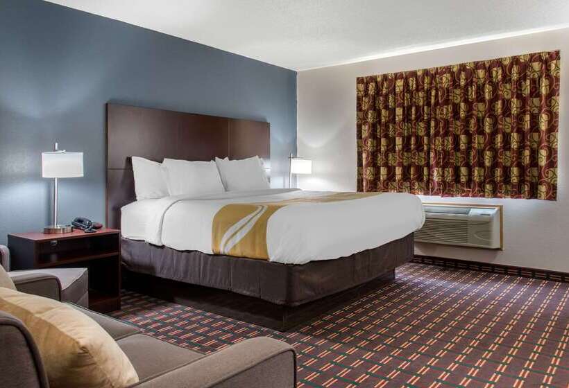 Отель Quality Inn & Suites