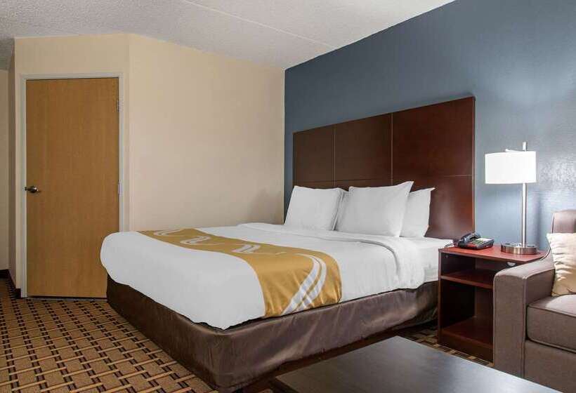 בית מלון כפרי Quality Inn & Suites