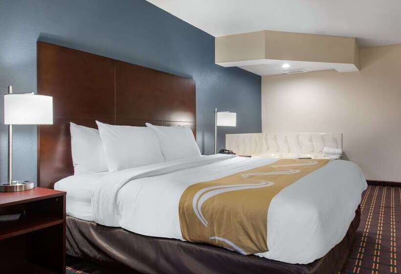 בית מלון כפרי Quality Inn & Suites