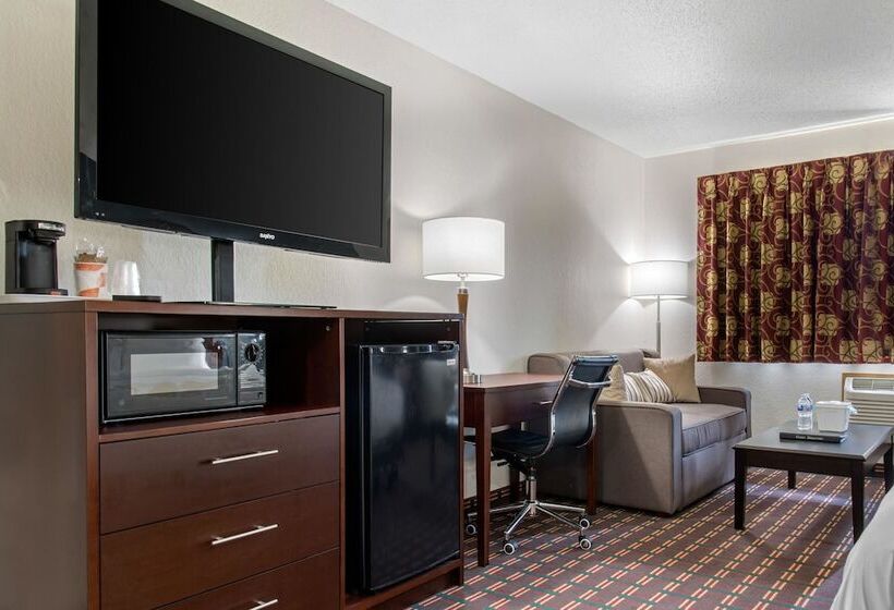 בית מלון כפרי Quality Inn & Suites