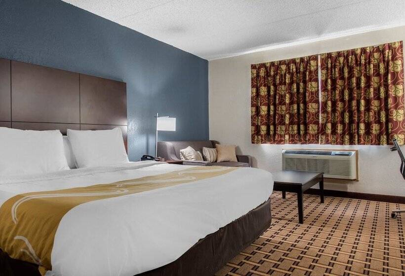 Отель Quality Inn & Suites