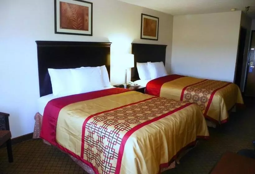 فندق Royalton Inn & Suites Upper Sandusky