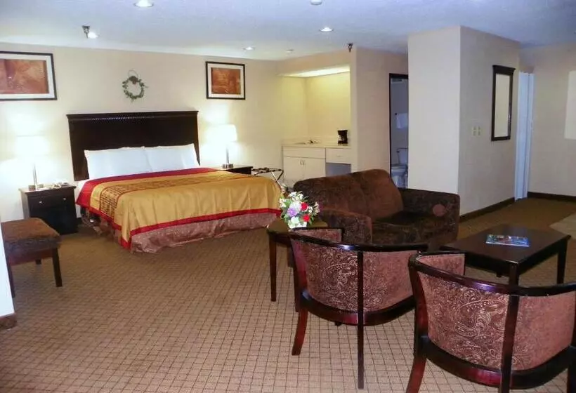 فندق Royalton Inn & Suites Upper Sandusky