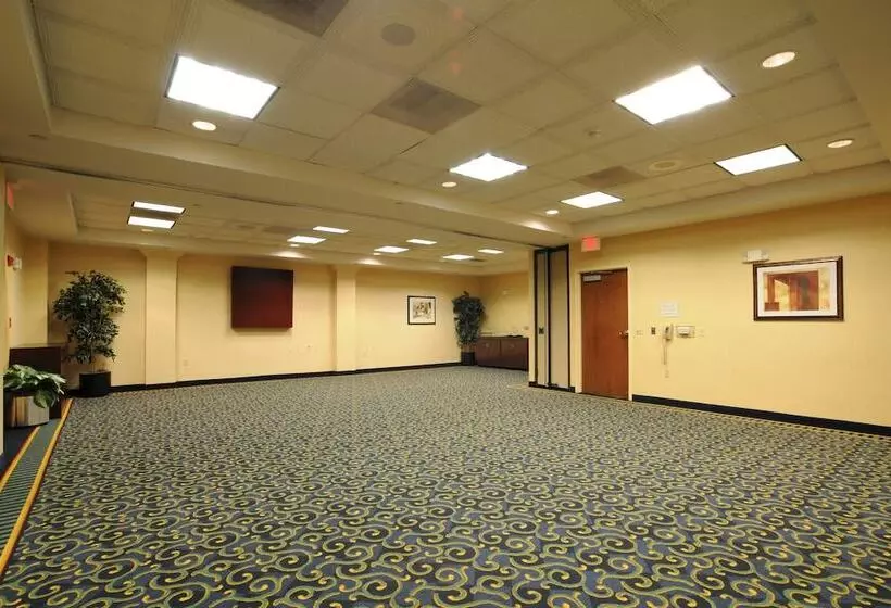 ホテル Springhill Suites By Marriott Oklahoma City Quail Springs