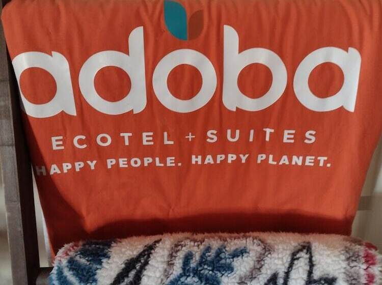 مُتل Adoba® Lockview