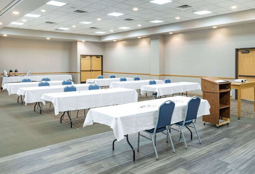 מוטל Americinn By Wyndham Aberdeen  Event Center