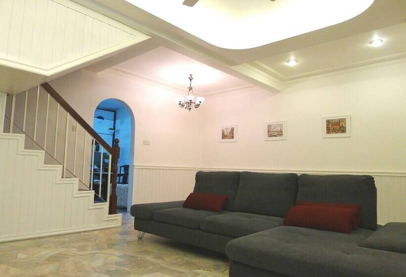 Bukit Tinggi Klang   Cozy Home