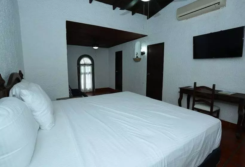 هتل Casa Colonial