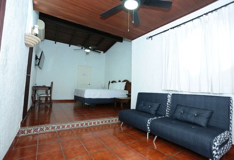 هتل Casa Colonial