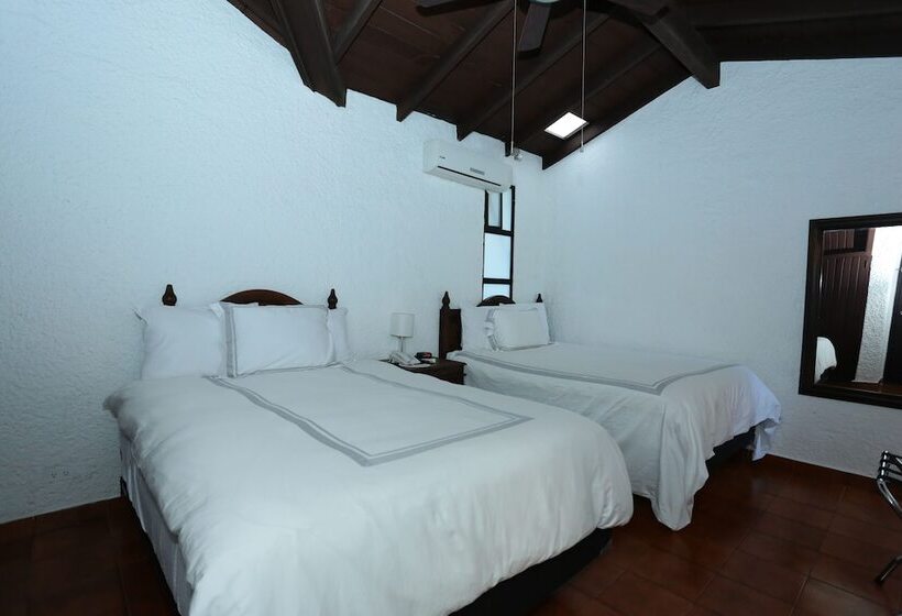 هتل Casa Colonial