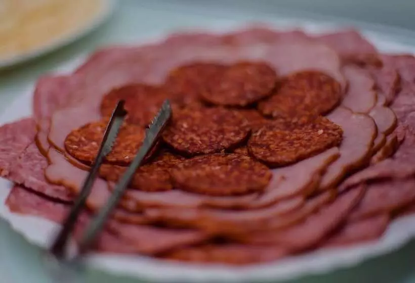 Hotelli Rodizio Hill Resort