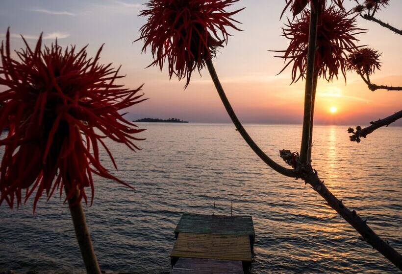 هتل Rwiza Village