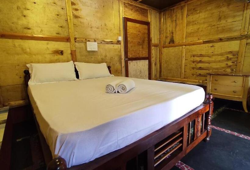 בית מלון כפרי Shawnels Beach Resort