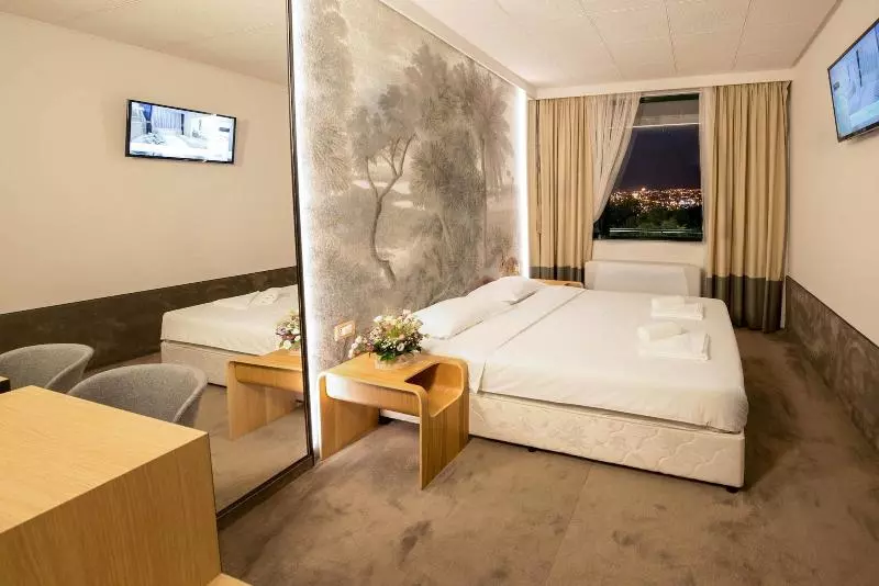 Park Hotel Raya Garden