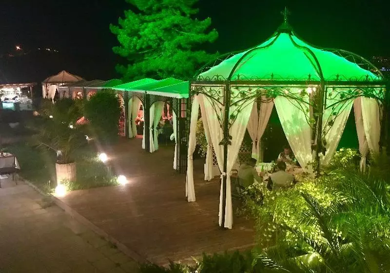 Park Hotel Raya Garden