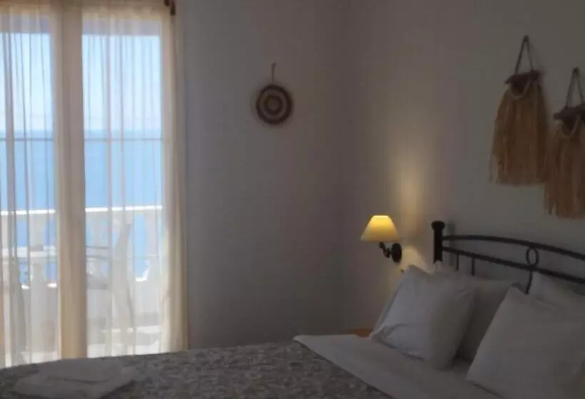 ペンション Marisini Sea View