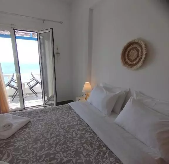 ペンション Marisini Sea View